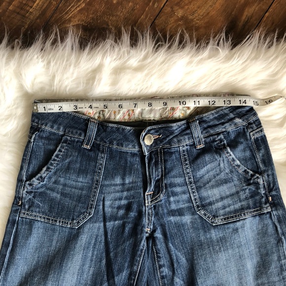 Miss Me Reminisce Bermuda Shorts 💖 - Picture 7 of 8